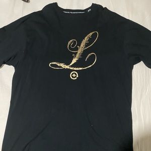 Lrg black gold design tee